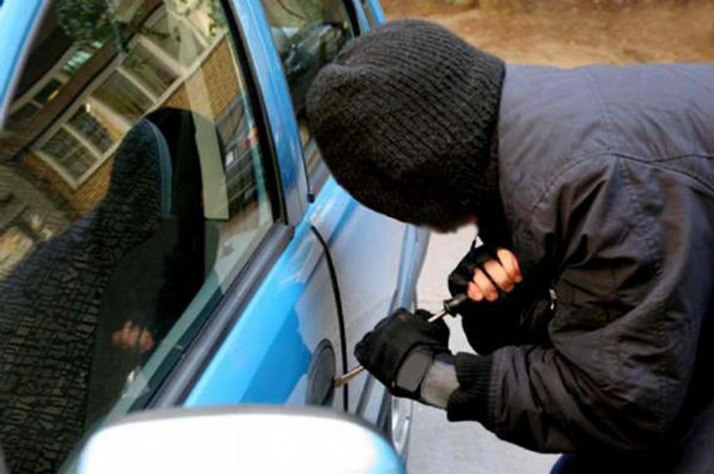 Δάφνη: Έκλεψαν Smart μέσα σε 20 δευτερόλεπτα